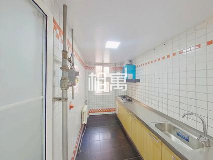 西城新街口整租 宝产胡同3室2厅/130平/低楼层