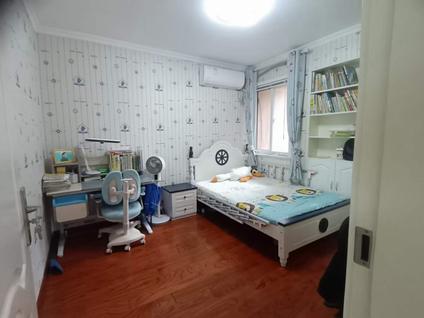 石景山杨庄合租 杨庄北区3室1厅/101平/中楼层