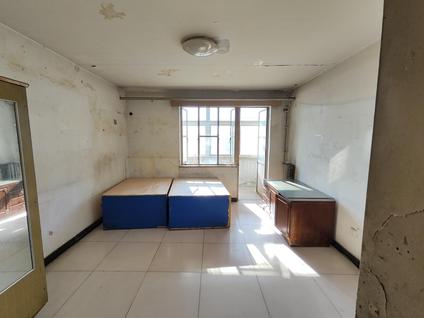 丰台北大地整租 丰台西路45号院2室1厅/58平/高楼层