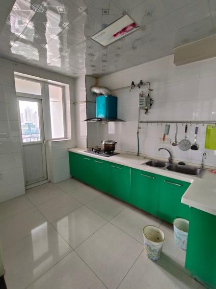 新市铁路局整租 嘉美轩3室2厅/132平/高楼层