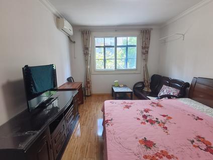 静安江宁路整租 海防村2室1厅/49平/中楼层