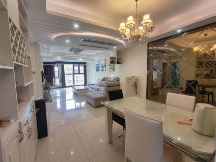 枝江枝江整租 中央山水2室2厅/100平/中楼层