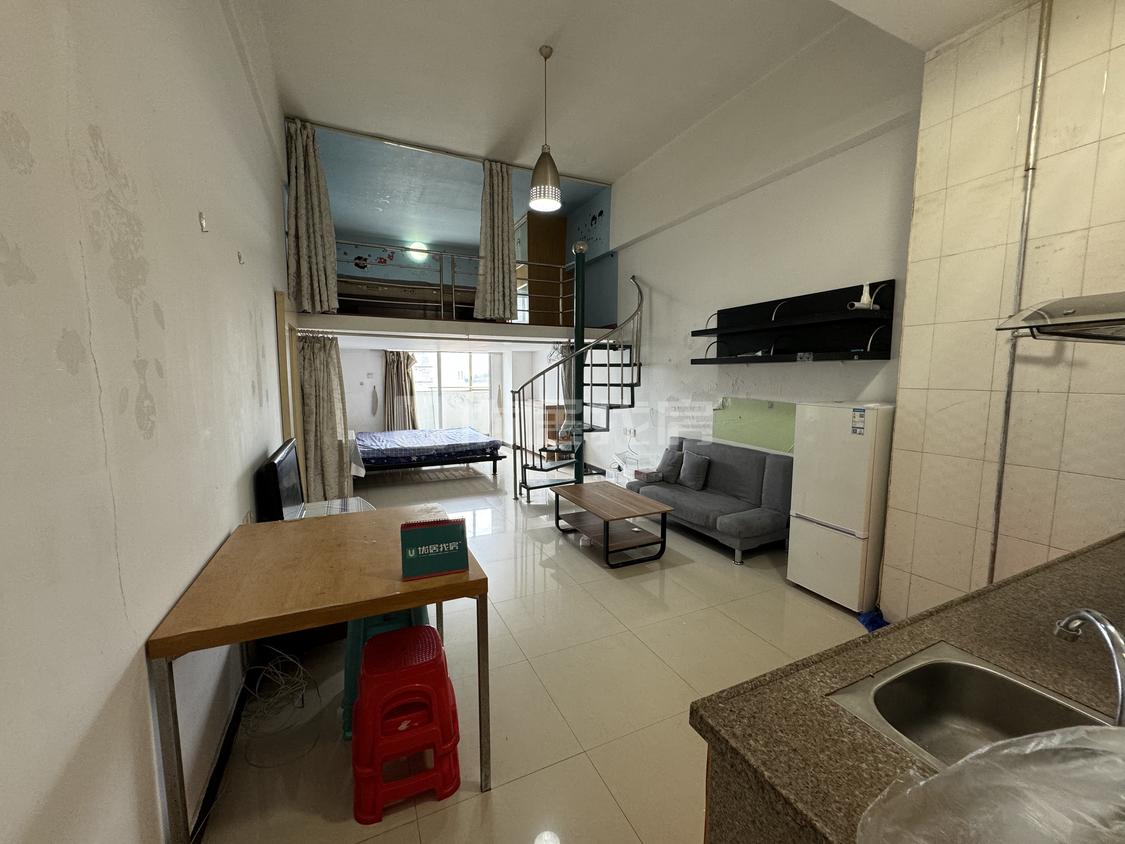 整租·主山假日公寓