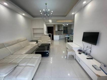 开平开平整租 开平中颐海伦堡3室2厅/119平/低楼层