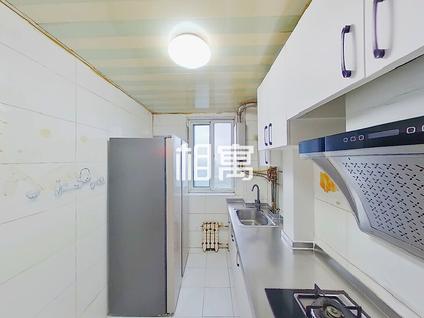 朝阳酒仙桥整租 梵谷水郡3室1厅/92平/高楼层