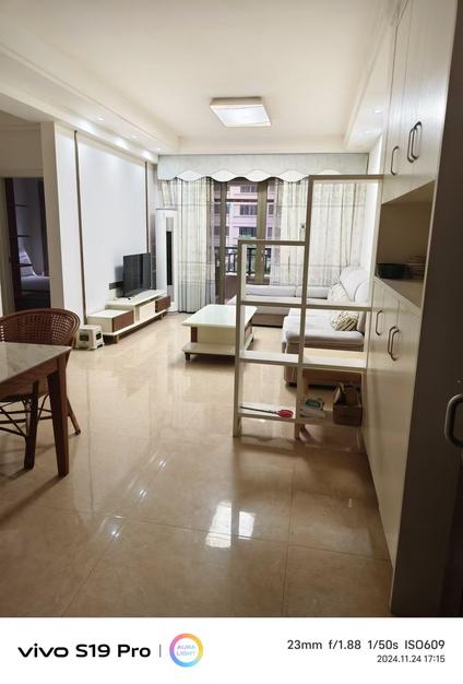 霞山鼎盛片区整租 香槟花园2室2厅/80平/低楼层