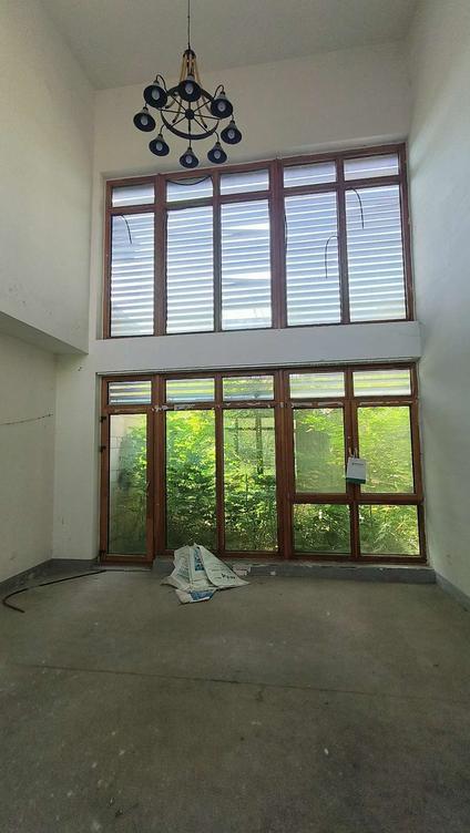 长清长清整租 鲁商御龙湾4室2厅/389平/低楼层