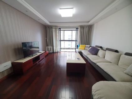 大理大理市整租 洱海庄园3室2厅/137平/中楼层