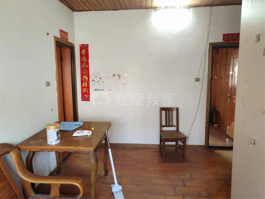 整租·胜利三村