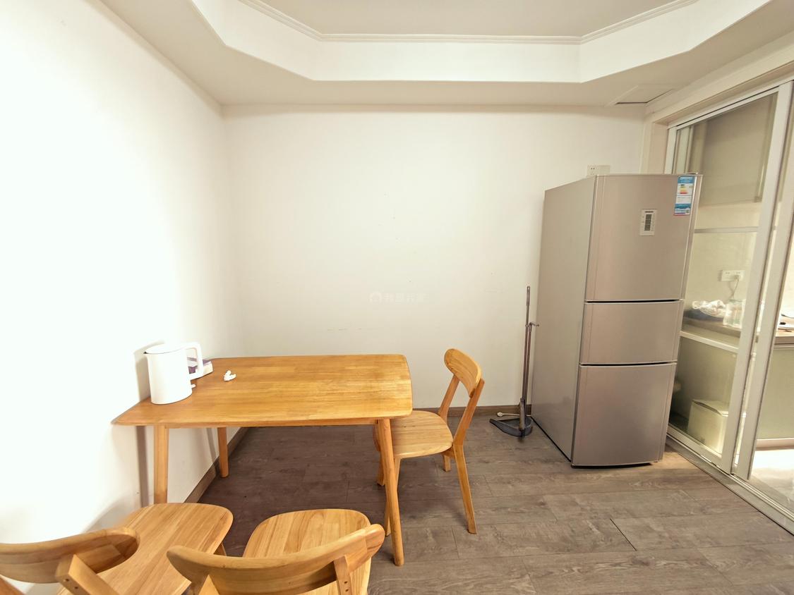 整租·新街巷小区