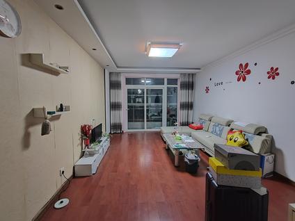 即墨二十八中整租 即发润发家园2室2厅/88平/顶层