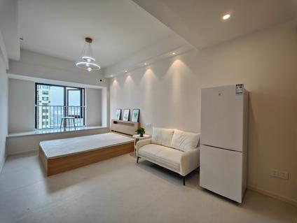 成华驷马桥整租 泛悦城市广场1室1厅/40平/中楼层