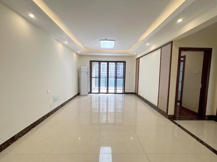 江南星光大道整租 荣耀江南3室2厅/97平/低楼层