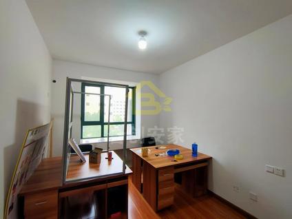 桃城桃城整租 星河湾荣景园3室1厅/137平/低楼层