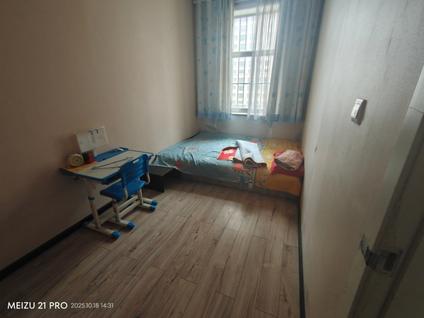 西峰西峰整租 桓瑞家园(C区)3室1厅/150平/高楼层