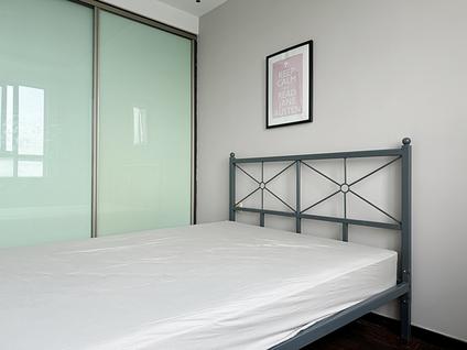 闵行莘庄合租 奥塞花园4室1厅/14平/高楼层