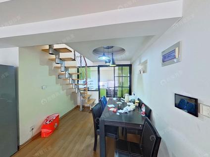 西湖世纪新城整租 湖畔莲花港家园4室3厅/121平/高楼层