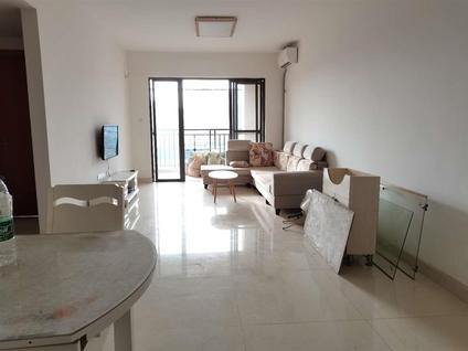 西乡塘秀厢大道整租 保利爱琴海3室2厅/89平/低楼层