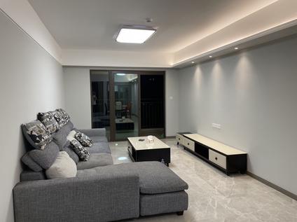 源城源城整租 雅居乐御宾府3室2厅/107平/高楼层