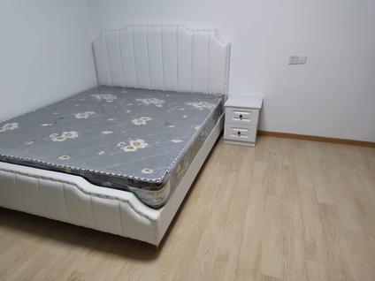 嘉定黄渡合租 莱茵郡1室0厅/30平/低楼层