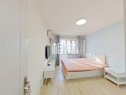 丰台宋家庄整租 苇子坑(22号院)2室1厅/57平/低楼层