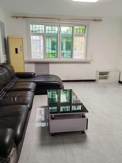 新华新华整租 欣欣家园3室2厅/126平/低楼层