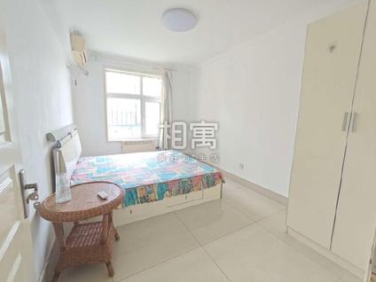 昌平回龙观合租 龙腾苑(三区)3室1厅/18平/中楼层