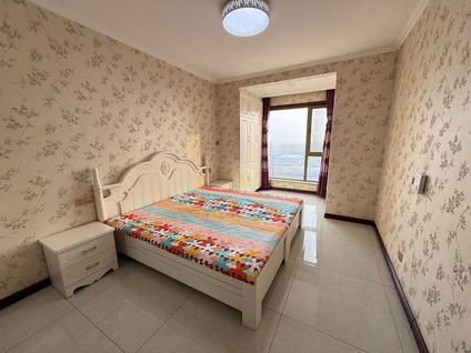 尧都尧都整租 金域王府3室2厅/125平/中楼层