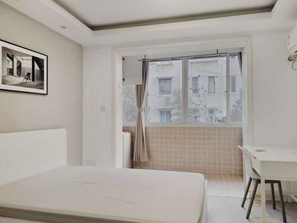 静安大宁整租 中山北路805弄小区1室1厅/30平/中楼层