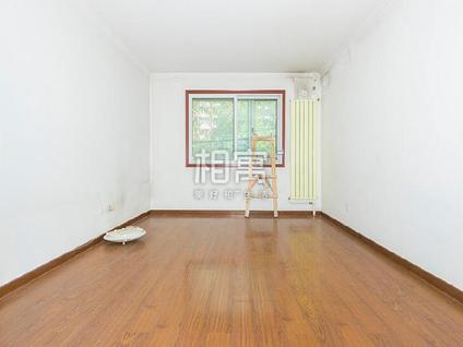 西城德胜门整租 新明胡同小区2室1厅/58平/低楼层