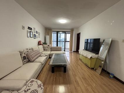 黄岛灵山卫整租 津盘凤凰都3室2厅/120平/高楼层