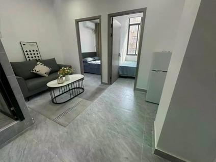 龙岗横岗整租 排榜村2室1厅/68平/底层