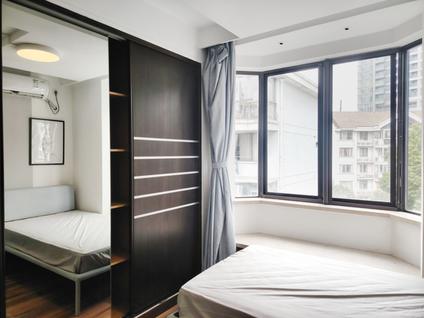 闵行莘庄合租 江南苑4室1厅/12平/高楼层