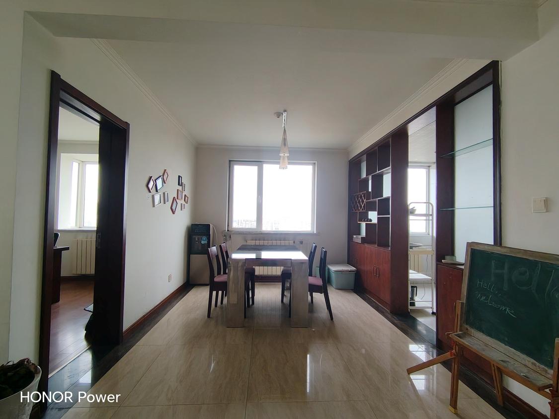 整租·鲁泽观天下