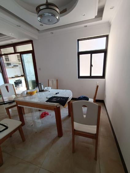 长洲长洲整租 彰泰玫瑰园4室2厅/122平/高楼层