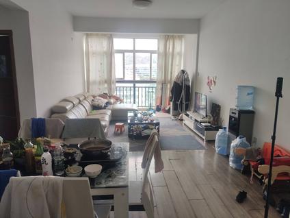 香洲新香洲整租 三好名苑2室2厅/72平/高楼层