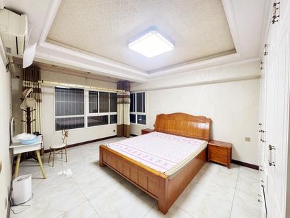 未央方新村整租 新福兴理想城2室1厅/108平/中楼层