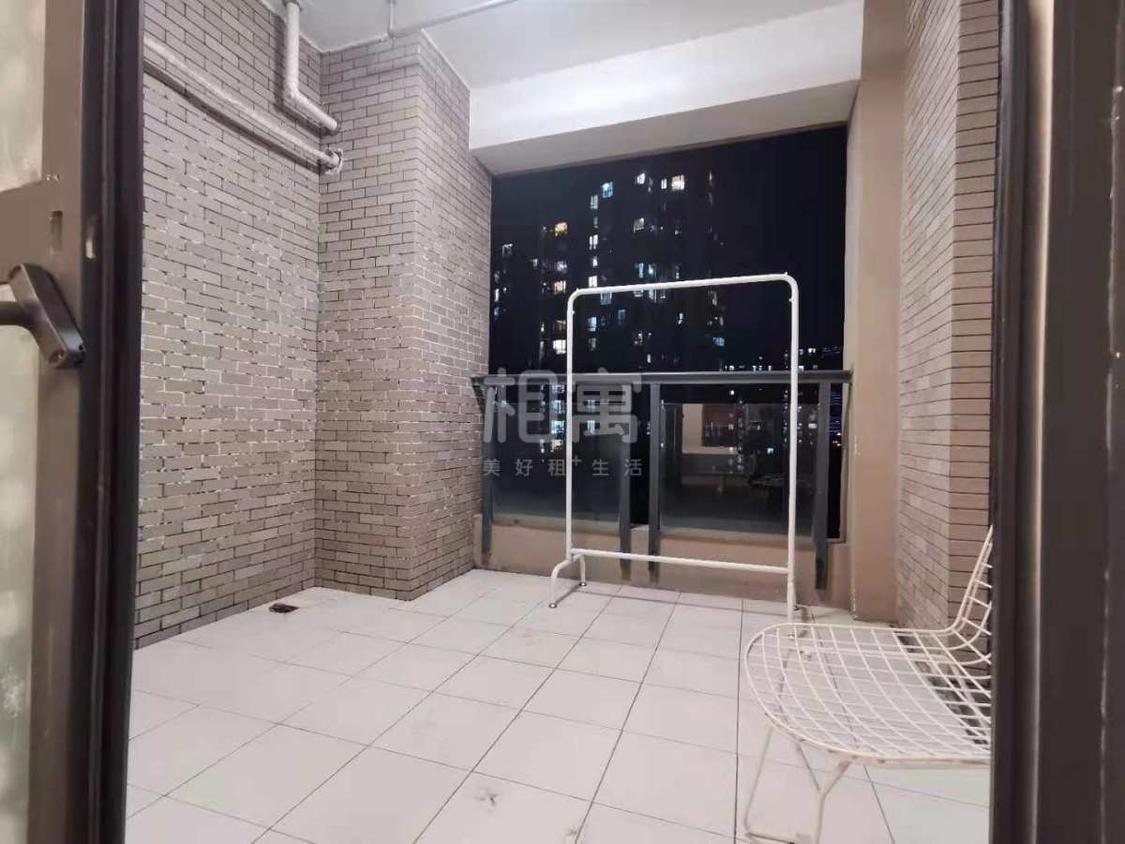 合租·滨江倾城之恋