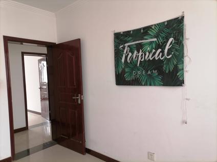 涧西武汉路整租 香港城3室2厅/131平/高楼层