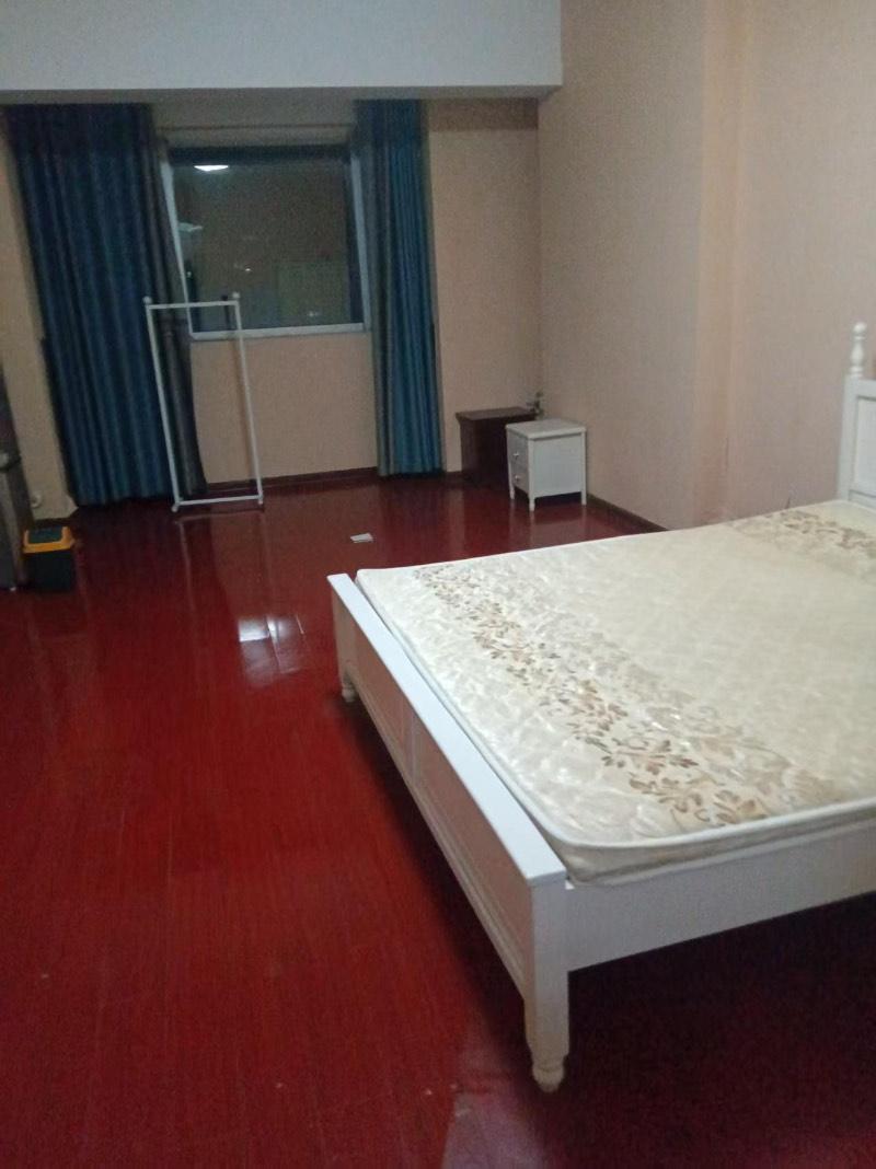 整租·丽湖中央大厦