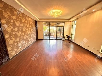 盘龙野生动物园整租 公园道1号5室2厅/201平/低楼层