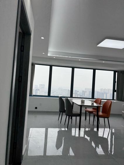 吴兴老城区整租 绿地云上府3室2厅/108平/高楼层