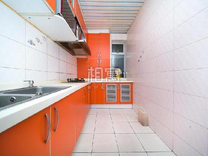 丰台北大地合租 丰体南路8号院4室1厅/30平/低楼层