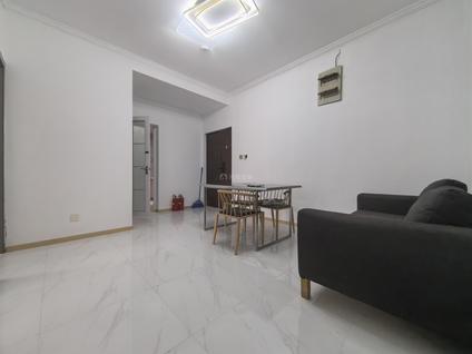 江宁百家湖整租 水月秦淮2室2厅/92平/低楼层