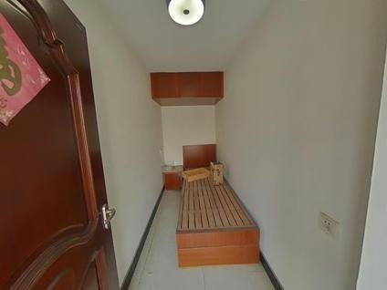 江宁科学园整租 万欣翠园6室3厅/203平/中楼层