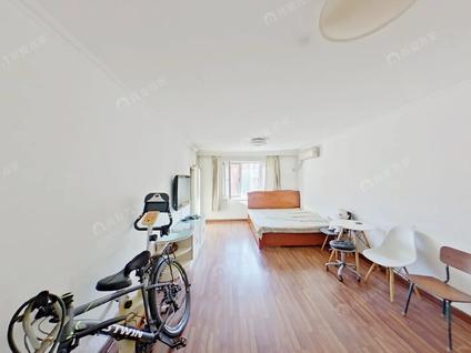 朝阳华威桥整租 双龙南里小区3室1厅/103平/低楼层