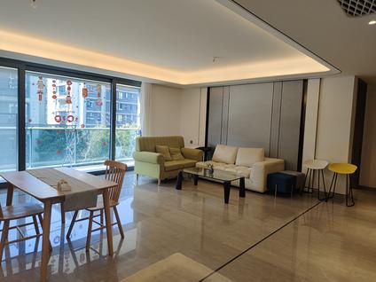 鄞州邱隘整租 臻和院4室2厅/181平/中楼层