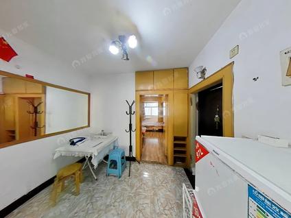 建邺南苑整租 安康村1室1厅/38平/低楼层