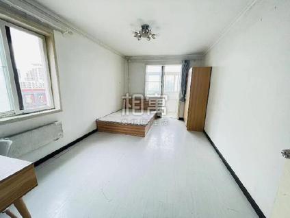 东城安定门合租 安定路小区3室1厅/20平/中楼层