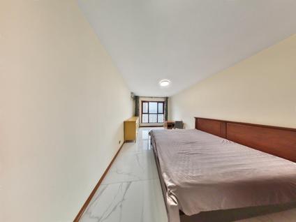 雁塔金滹沱整租 金辉世界城(C区)3室2厅/106平/高楼层